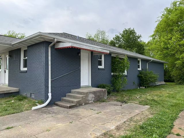 913 Shearor St, Clarksville, TN 37040