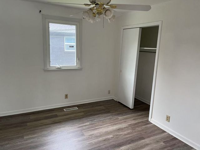 913 Shearor St, Clarksville, TN 37040