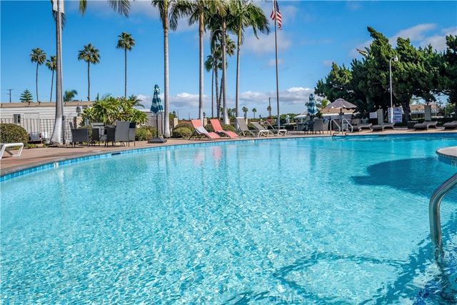 2550 Pacific Coast Highway 224, Torrance, CA 90505