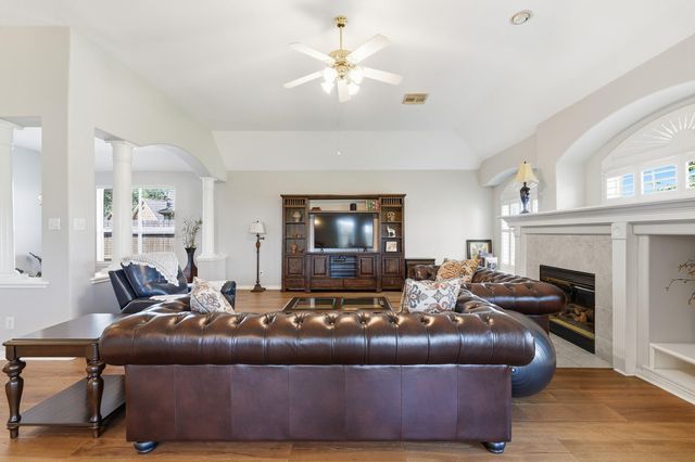 507 Arbor Court, Pearland, TX 77584