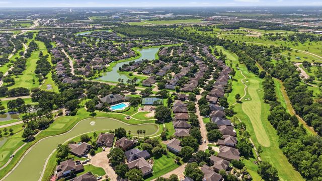 507 Arbor Court, Pearland, TX 77584