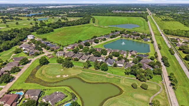 507 Arbor Court, Pearland, TX 77584