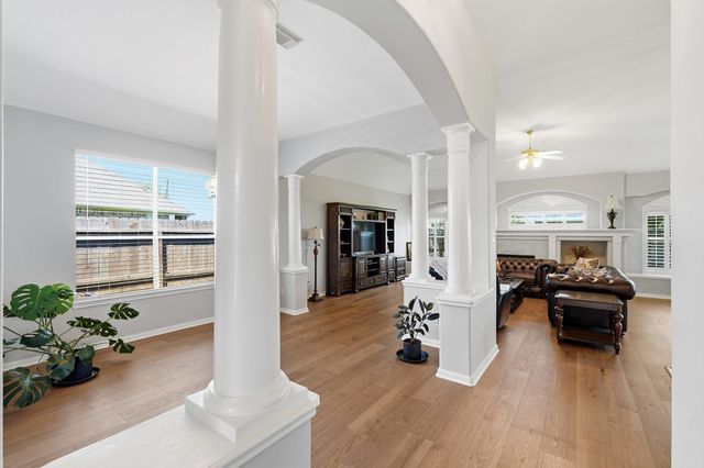 507 Arbor Court, Pearland, TX 77584