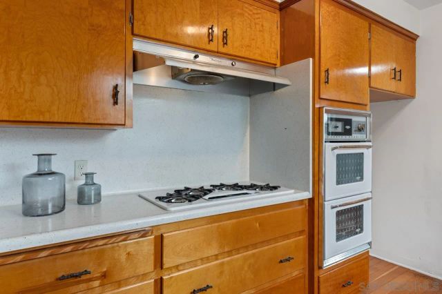 4144 Palmetto Way, San Diego, CA 92103