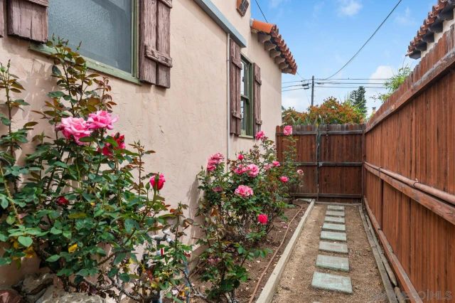 4144 Palmetto Way, San Diego, CA 92103