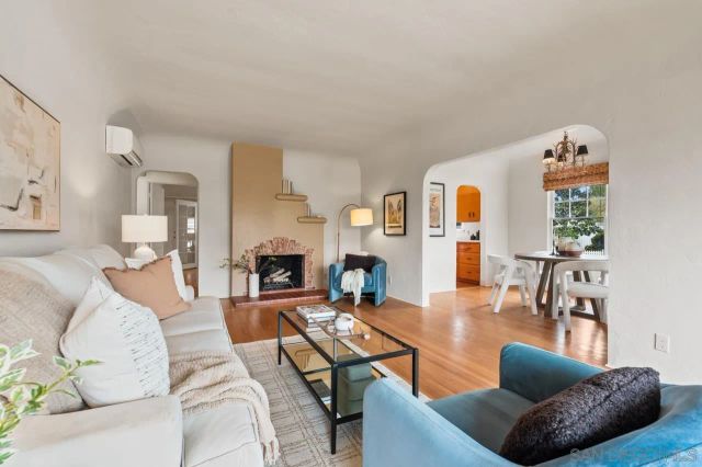 4144 Palmetto Way, San Diego, CA 92103