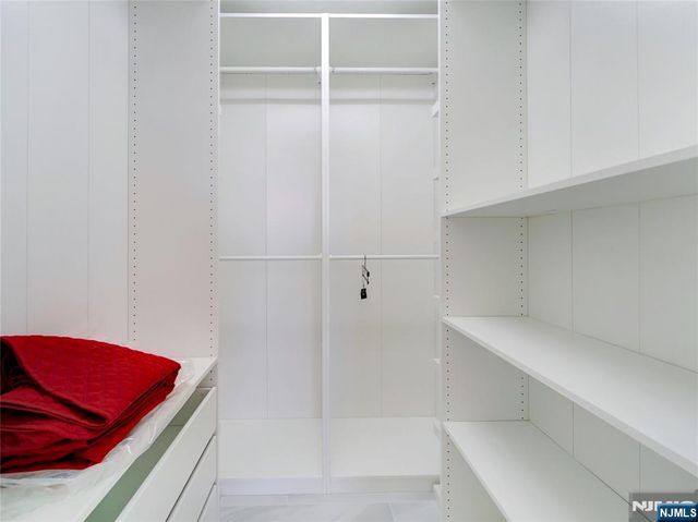 377 S Harrison Street 9L, East Orange, NJ 07018