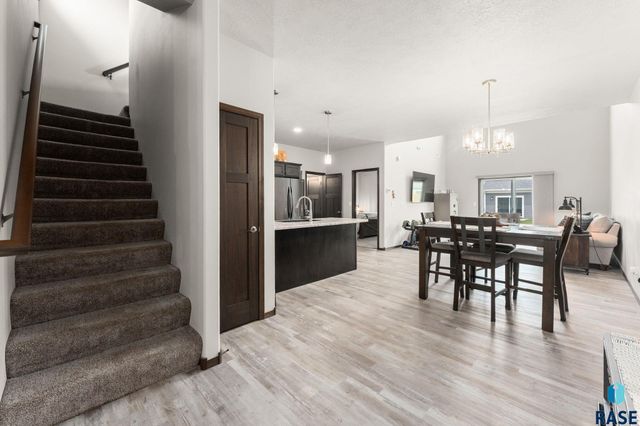 4500 E Whisper Ridge Pl Place, Sioux Falls, SD 57108