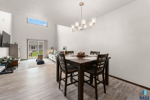 4500 E Whisper Ridge Pl Place, Sioux Falls, SD 57108