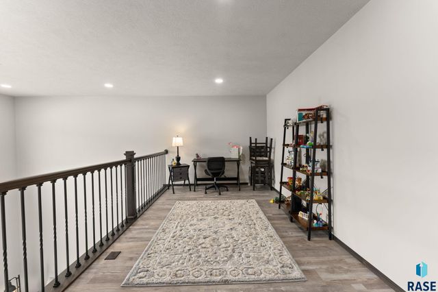 4500 E Whisper Ridge Pl Place, Sioux Falls, SD 57108