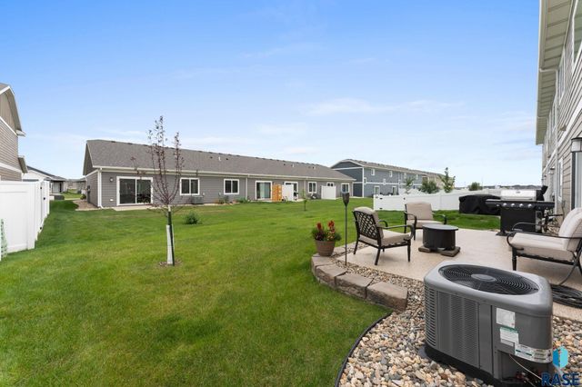 4500 E Whisper Ridge Pl Place, Sioux Falls, SD 57108