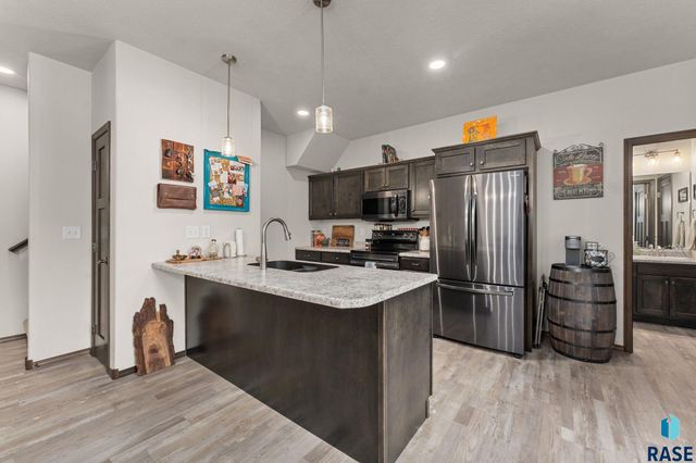 4500 E Whisper Ridge Pl Place, Sioux Falls, SD 57108