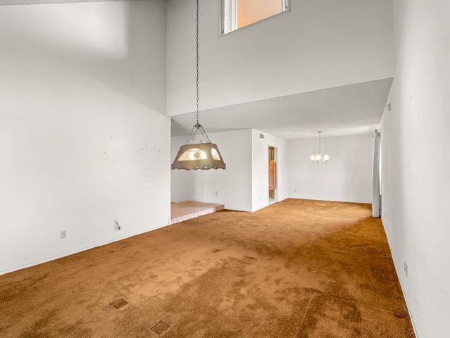 8020 N Angus Street, Fresno, CA 93720