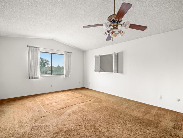 8020 N Angus Street, Fresno, CA 93720