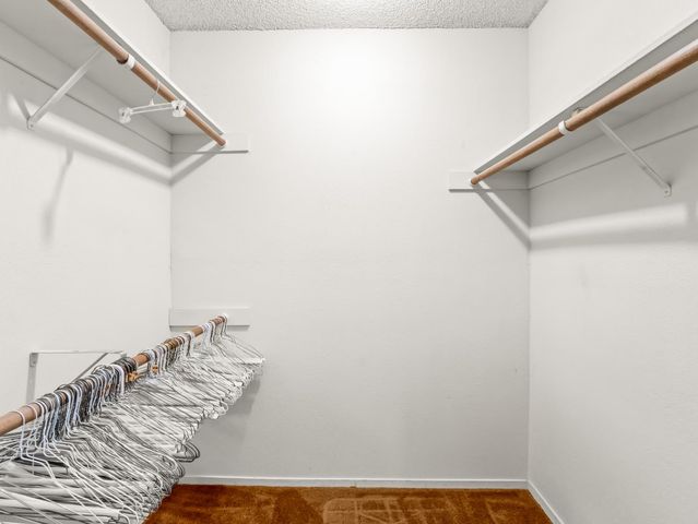 8020 N Angus Street, Fresno, CA 93720