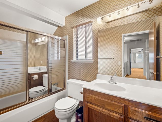 8020 N Angus Street, Fresno, CA 93720