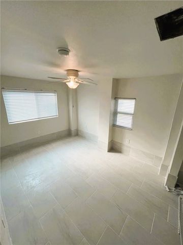 417 W Avenue A, Port Aransas, TX 78373