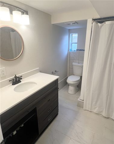 417 W Avenue A, Port Aransas, TX 78373