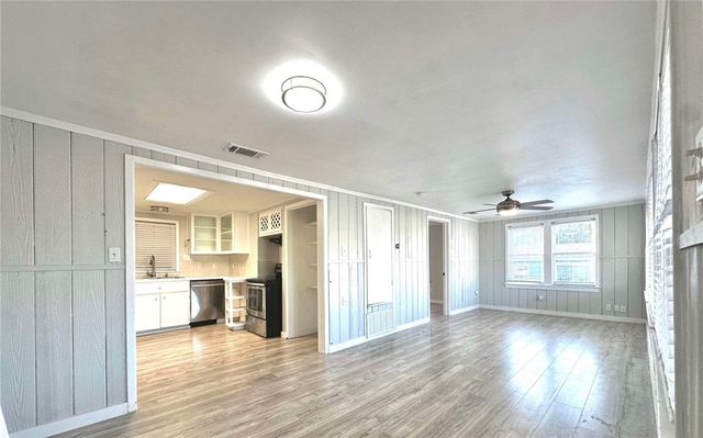 417 W Avenue A, Port Aransas, TX 78373
