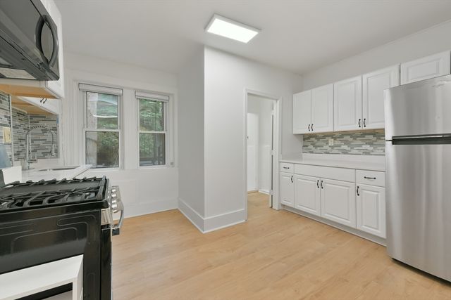 144-144A Salem St, Boston, MA 02113