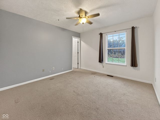 6743 Lexington Circle, Zionsville, IN 46077