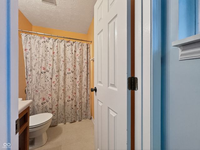 6743 Lexington Circle, Zionsville, IN 46077