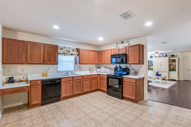 3404 Highpoint Drive, Denton, TX 76210