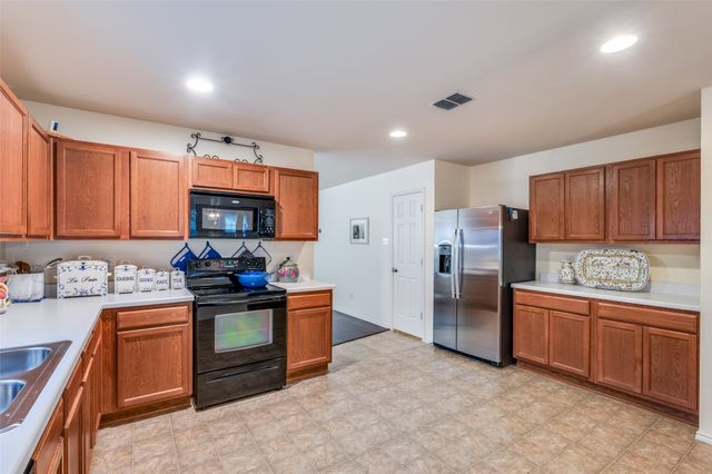 3404 Highpoint Drive, Denton, TX 76210