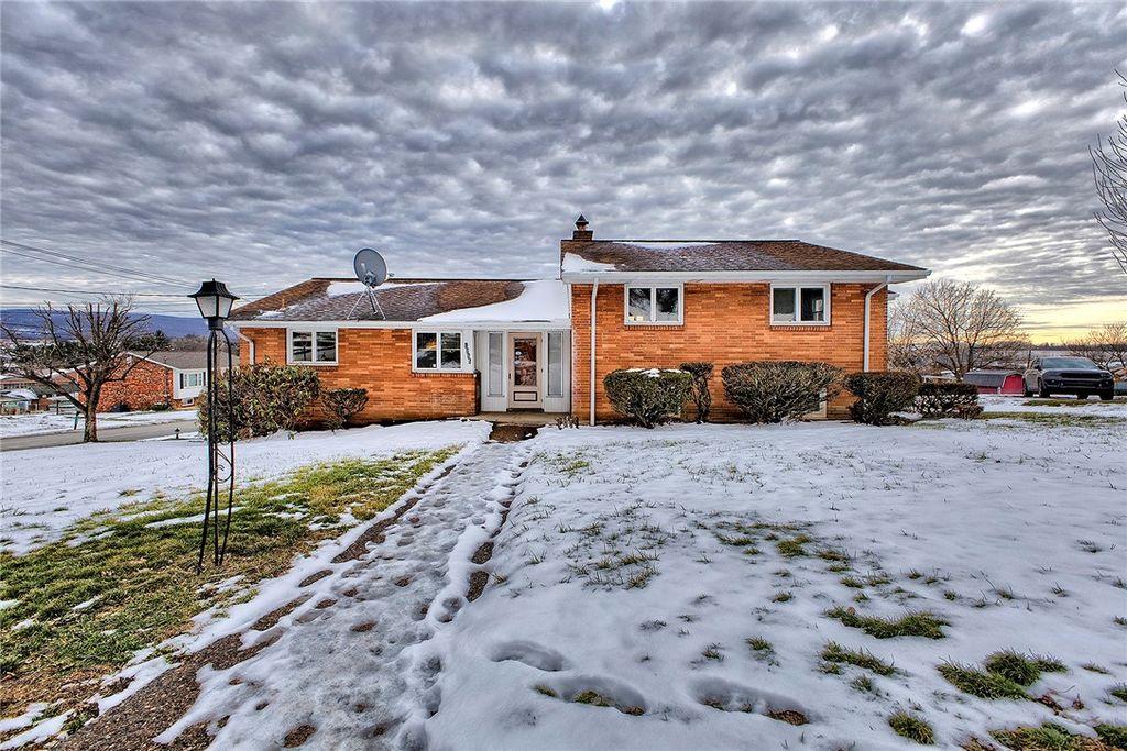 1285 Scenic Drive, Latrobe, PA 15650