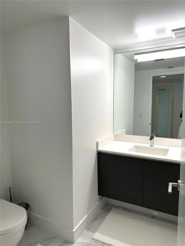 330 Sunny Isles Blvd 5-2002, Sunny Isles Beach, FL 33160