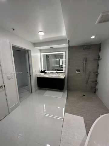 330 Sunny Isles Blvd 5-2002, Sunny Isles Beach, FL 33160