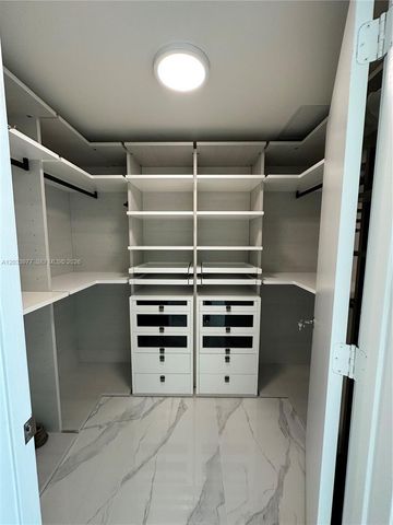 330 Sunny Isles Blvd 5-2002, Sunny Isles Beach, FL 33160