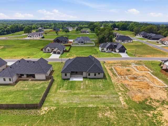 1214 Affirmed Drive, Searcy, AR 72143