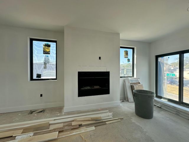 1095 W 3rd Avenue, Columbus, OH 43212