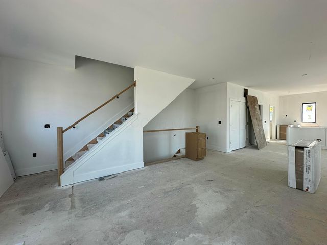 1095 W 3rd Avenue, Columbus, OH 43212