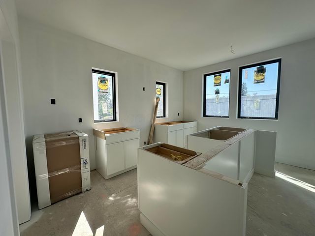 1095 W 3rd Avenue, Columbus, OH 43212