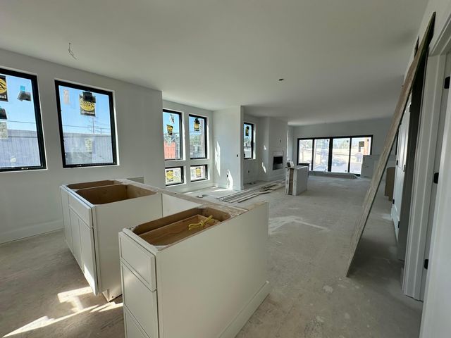 1095 W 3rd Avenue, Columbus, OH 43212