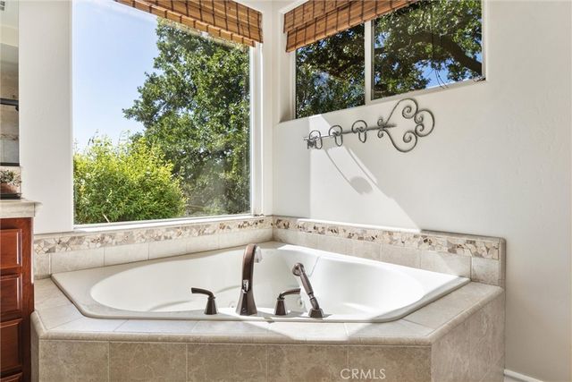 27021 Barkes Way, Tehachapi, CA 93561