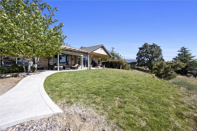 27021 Barkes Way, Tehachapi, CA 93561