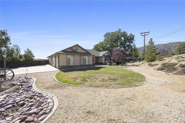 27021 Barkes Way, Tehachapi, CA 93561