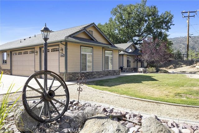 27021 Barkes Way, Tehachapi, CA 93561