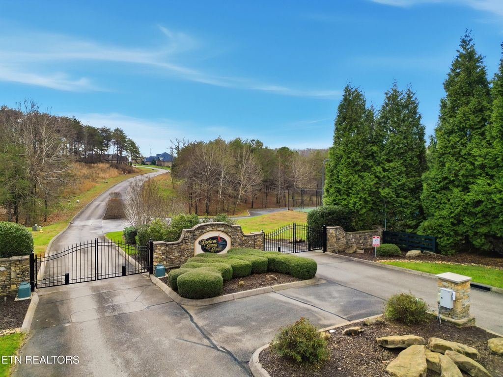 81 Eternity, Rockwood, TN 37854