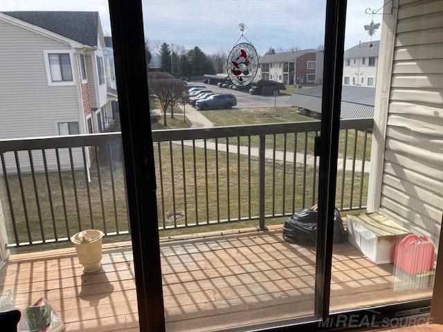 30783 Hidden Pines Lane, Roseville, MI 48066