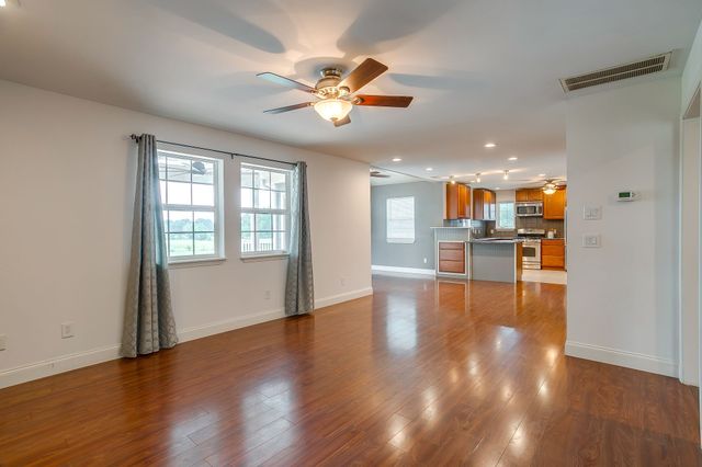 127 County Road 319b, Alvarado, TX 76009