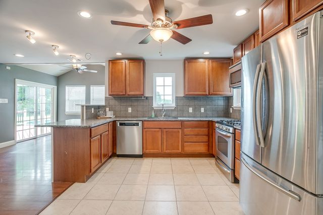 127 County Road 319b, Alvarado, TX 76009