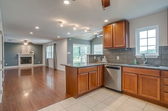 127 County Road 319b, Alvarado, TX 76009