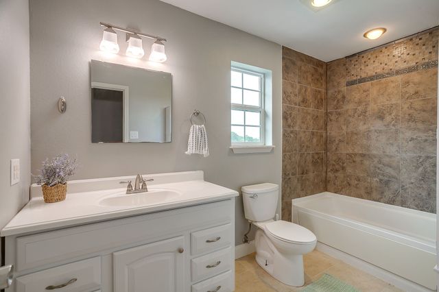 127 County Road 319b, Alvarado, TX 76009