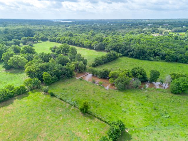127 County Road 319b, Alvarado, TX 76009