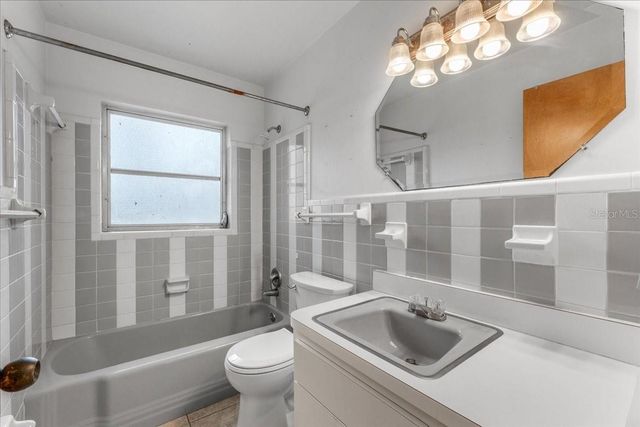 58 ARNONI DRIVE, Dunedin, FL 34698