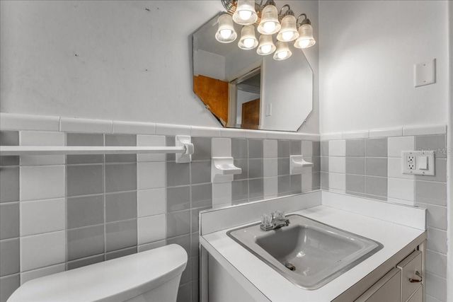 58 ARNONI DRIVE, Dunedin, FL 34698